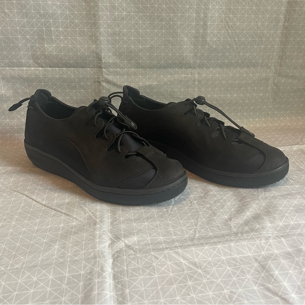 NWOT Pandere Barista Sneakers Black Nubuck Leather 11